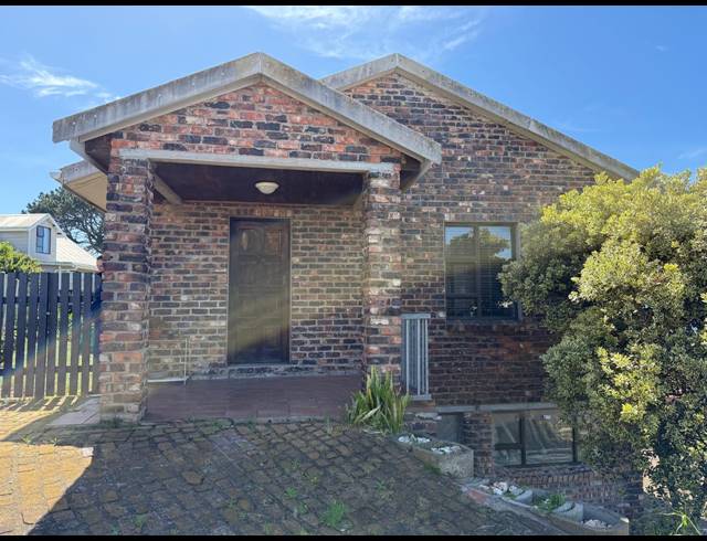 1 BEDROOM FLAT TO LET IN TERGNIET